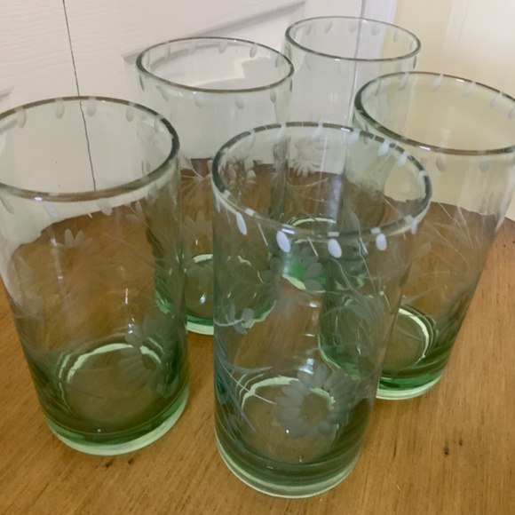 Set Of 2 Bobby Flay Green Highball Tumbler Etched Glass  Bobby Flay rare green highball drinking glasses